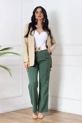 Pantalón estilo cargo verde